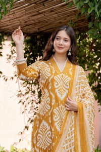 Conjunto de Kurta, Pantalón y Dupatta Étnico Amarillo Mostaza de Último Diseño para Mujer |   Traje Tradicional Indio Estampado - Product Image 3
