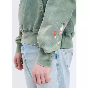 Sudadera con capucha oversize en blanco, con lavado a la piedra y ácido, estilo vintage, con efecto desgastado y serigrafía. - Product Image 2