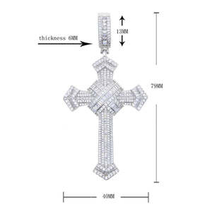 Pendentif Croix Couleur Baguette - Pendentif Artisanal en Moissanite et Argent 925, Bijoux Fins Faits Main à Prix Abordable - Product Image 6