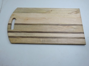 Tabla de cortar de madera y resina de diseño premium, tabla de cortar con incrustaciones de resina, tabla de quesos de madera, tabla de quesos al mejor precio. - Product Image 3