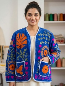 Blouson Bomber en Velours Bleu pour Femme, Broderie Main, Motif Uni, Manches Longues, Vêtement d'Extérieur Automne/Hiver, Fait Main, Style Suzani, Vente en Gros - Product Image 3