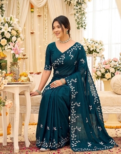 Sari Tradicional de Seda Bordado en Color Verde Azulado de AARA Fashion, con Dupatta y Patrón Floral de Hojas, para Fiestas, Bodas y Festivales - Product Image 4