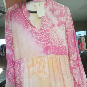 Vestido Chic y Femenino con Estampado Paisley, Manga Larga, Estilo Boho, Color Rosa Pastel, Kurti de Algodón Elástico y Corte Holgado - Product Image 1