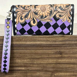 Cartera de Mujer de Cuero Vacuno con Diseño a Cuadros y Grabado Floral, Estilo Occidental, Hecha a Mano, con Correa de Muñeca de Cuero Genuino - Product Image 6