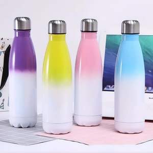 Botellas de Agua Ligeras y Duraderas Hechas a Mano con Diseño de Cuerno Animal para Uso Diario, Antimicrobianas Naturales, Sensación Cómoda al Tacto - Product Image 5