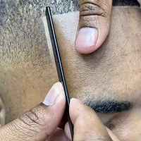 Navaja de barbero alemana de acero inoxidable con mango delgado de plástico y acero para afeitar la barba
