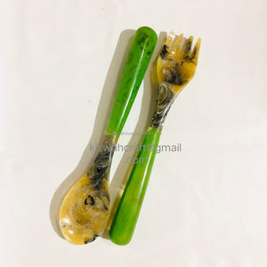 Serveurs à salade en corne de couleur naturelle de la meilleure qualité et poignée en résine décorations d'ustensiles de cuisine indiennes pour la maison et le jardin cuillère à salade - Product Image 5