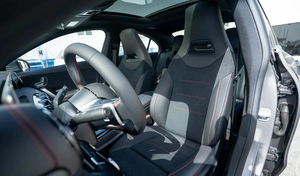 VENTES AUX ENCHÈRES DE MERCEDES-BENZ <span class=keywords><strong>CLA</strong></span> <span class=keywords><strong>35</strong></span> <span class=keywords><strong>AMG</strong></span> 2025 D'<span class=keywords><strong>OCCASION</strong></span> – Berlines en bon état, boîte de vitesses, moteur turbo, intérieur sombre, ACC - Product Image 3