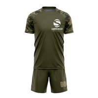 Dernier design d'uniforme de football respirant grande taille avec manches courtes et logo personnalisé