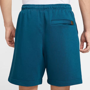 Shorts clásicos de felpa francesa confeccionados con tela suave, silueta relajada y costuras duraderas para una comodidad que perdura. - Product Image 2