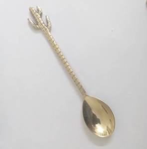 Cuillère à dessert et à thé en laiton doré au design magnifique pour la cuisine, cuillères de dîner de mariage avec manche à motif floral - Product Image 5