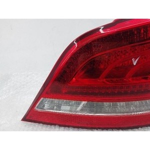 Feu arrière droit d'occasion Equus 924023N010 - Product Image 2