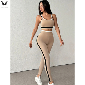 Conjunto Deportivo Casual de Dos Piezas, Top Corto y Pantalones con Bloques de Color, Conjunto de Sujetador Deportivo Transpirable y Leggings de Cintura Alta - Product Image 5