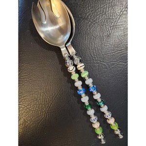 Assured Quality Metal Salad Servers <b>With</b> Beaded Handles Purple And Silver Decorative Metal Salad <b>Tools</b> Manual Use - Product Image 5