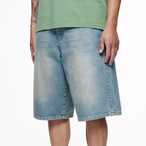 Shorts en jean pour homme de haute qualité avec logo personnalisé, style vintage, coupe ample, denim respirant, taille mi-haute, idéal pour l'été chaud - Product Image 2