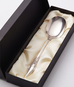 Cucharas de Cena Clásicas de Acero Inoxidable Plateadas en Plata con Mangos Largos, Acabado Espejo, Diseño Duradero para Bodas y Eventos - Product Image 6