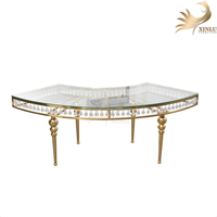Tables de salle à manger rondes modernes en acier inoxydable de haute qualité pour la location événementielle (hôtels, fermes et salons)