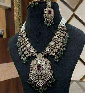 ชุดสร้อยคอพร้อมต่างหูประดับมอสซาไนต์ชุบทองคำแท้คุณภาพพรีเมียมดีไซน์คลาสสิกแบบคุนดัน สำหรับงานหมั้นและงานแต่งงานสำหรับผู้หญิง - Product Image 2