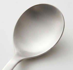Cuchara Ligera de Aluminio con Acabado Plateado, Perfecta para Uso Diario en Hogares, Restaurantes y como Esencial de Cocina - Product Image 2