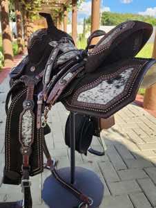 Silla de montar western Tackticle con adornos de tachuelas y gemas, estilo Vaquero del Oeste, para equitación de placer y senderismo, con asiento de cuero suave, para deportes ecuestres - Product Image 2