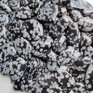 Obsidienne flocon de neige 100 % naturelle de haute qualité, pierres précieuses en vrac de formes variées 22-51 mm, certifiées par un tiers pour la fabrication de bijoux - Product Image 2