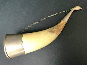 Vente en gros d'usine : Corne de buffle véritable sculptée à la main pour activités de plein air et cadeaux d'événements historiques - Product Image 2
