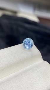 Pierre précieuse naturelle certifiée de 7 mm, couleur aigue-marine de qualité supérieure, taille ronde, avec un bel éclat, pierre brute de 1,33 carat - Product Image 3