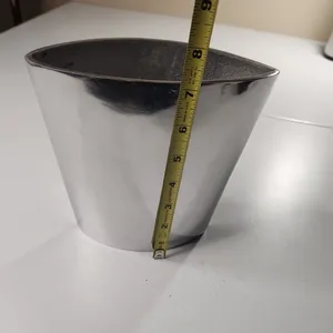 Premium Iron Flower Vase for Executive Office Reception and Luxury Corporate Decoration Premium Decor Projects Elegant Modern - Product Image 2