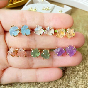 กระดุมหินหลายก้อนทำจากทองเหลืองชุบทอง18K สำหรับผู้หญิงต่างหูแฟชั่นทำด้วยมือ - Product Image 1