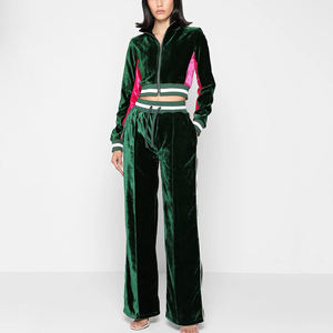 Conjunto de sudadera con capucha y pantalón de chándal de terciopelo para mujer, hecho a medida, con cremallera, bolsillos, top corto y pantalón de chándal de terciopelo, conjunto de dos piezas. - Product Image 1