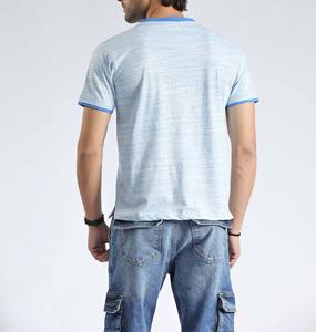 Nouveau design T-shirt polo homme à manches courtes bleu clair Henley en coton et polyester tendance avec col boutonné Vente en gros Streetwear - Product Image 6
