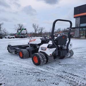 Achetez le tracteur à roues Bobcat AT450 4x4, haute puissance, livraison rapide, qualité supérieure, utilisation polyvalente, roulement moteur, disponible dès maintenant - Product Image 2
