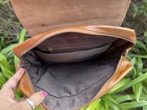 Bolsos hechos a mano de cuero genuino informales con estilo para mujer estilo occidental con decoración de borlas de letras para ir de compras - Product Image 6