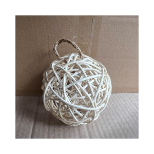 ลูกบอลคริสต์มาสหวายธรรมชาติ งานแฮนด์เมด สำหรับตกแต่งวันหยุด - Product Image 4