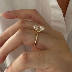 Bague de fiançailles solitaire en diamant de laboratoire ovale de 4 carats, certifiée IGI, or 14 carats, bijoux de luxe pour mariage et anniversaire - Product Image 2