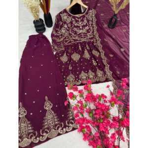 Ensemble haut et bas pour femmes avec un dupatta élégant pour les fêtes - Product Image 1