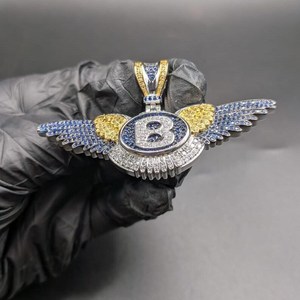 Colgante de Plata 925 con Letra B Personalizada Estilo Hip Hop y Alas de Ángel, con Zafiro Azul y Moissanita, Joyería Fina - Product Image 2