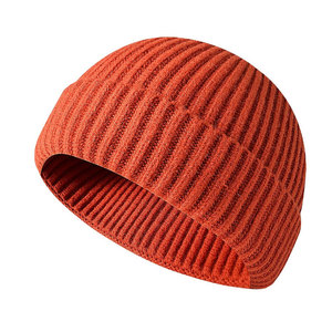 Bonnet unisexe noir en tricot torsadé à motif animalier, 100 % acrylique, pour l'hiver, décontracté, pour adultes, avec revers côtelé et broderie - Product Image 6