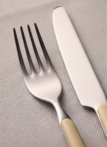 Ensemble de couverts modeste en acier inoxydable argenté avec manche vanille pour table à manger, cuisine, mariage, cadeau d'hôte et service - Product Image 4