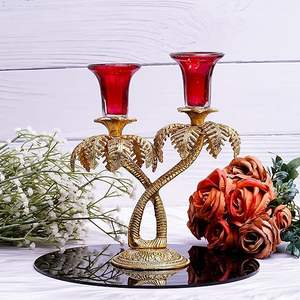 Porte-bougie en verre avec motif de palmier antique en métal plaqué or, artisanat - Product Image 3