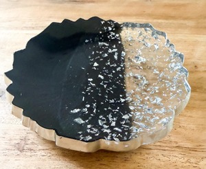 Sous-verre en résine de haute qualité à texture lisse, style bohème, fait main, écologique, conçu pour une utilisation décorative et fonctionnelle sur table - Product Image 2