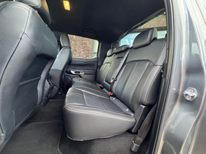 Ford Ranger Wildtrak E 4WD Doble Cabina, Interior de Cuero, Camioneta Diésel, Transmisión Automática, Vehículo Utilitario Premium - Product Image 3