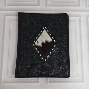 Portafolio Vintage de Cuero Genuino Negro con Grabado Floral e Incrustaciones de Diamantes en Piel de Vacuno, Accesorio Decorativo de Lujo - Product Image 2