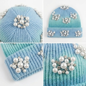 Elegante Gorro Tejido a Mano en Azul Claro con Adornos de Perlas y Diamantes de Imitación, Gorro de Invierno Unisex para Adultos, Estilo Casual - Product Image 3