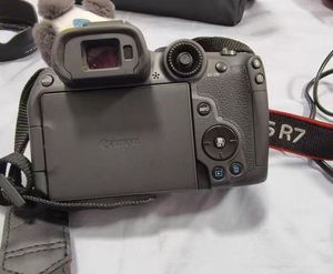 กล้องดิจิตอล R7 กล้องบันทึกวิดีโอ 4K กล้อง APS-C - Product Image 1