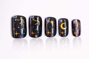 24 Uñas Postizas Negras con Purpurina, Diseño de Luna Celestial con Estampado Dorado, Forma de Almendra, Longitud Media, Arte Galáctico, Uñas de ABS, OEM/ODM - Product Image 3