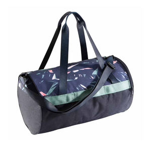 กระเป๋าเดินทางแบบดัฟเฟิลไนลอนพิมพ์ลายแบบซับลิเมชั่นสุดหรู บริการ OEM ใหม่ พร้อมโลโก้สั่งทำ ความจุขนาดใหญ่ และเป็นมิตรกับสิ่งแวดล้อม สำหรับการเดินทางและเล่นกีฬา - Product Image 1