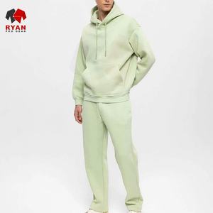 Survêtement pour homme personnalisé Ryan Pro Gear, respirant, couleur unie, grandes tailles, impression ou broderie de logo personnalisé, vente en gros - Product Image 1
