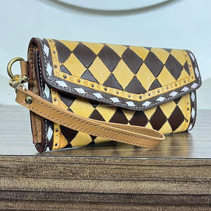 New Arrival Women's Hand Tooled Checkered Leather <b>Card</b> <b>Holder</b> Clutch 2026 Trendy Genuine Cow Leather Hand Purse With Wristlet - Product Image 4