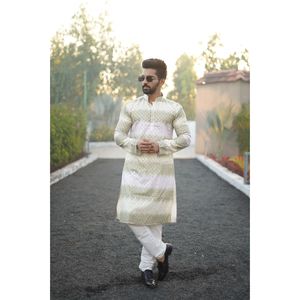 ชุดผ้าฝ้ายปักลายสำหรับผู้ชายสีขาว - Product Image 1